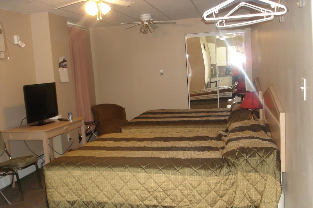 King'S Hotel & Motel By Elevate Rooms Shaunavon Esterno foto
