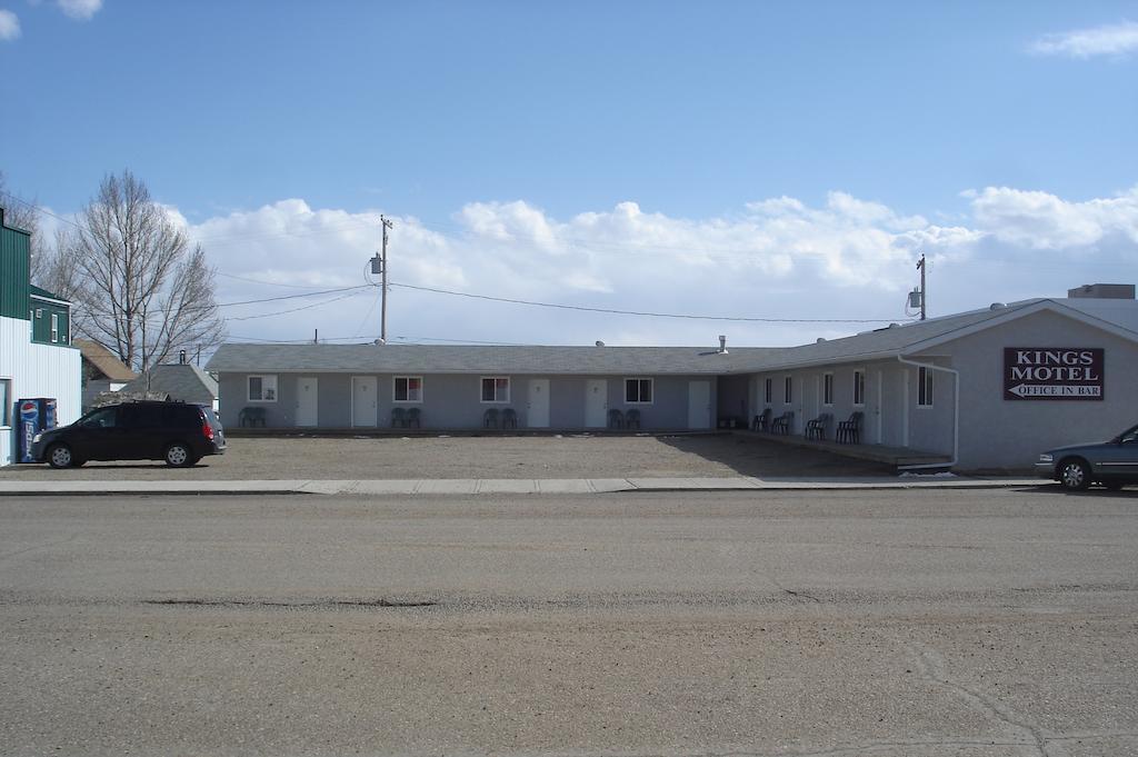 King'S Hotel & Motel By Elevate Rooms Shaunavon Esterno foto