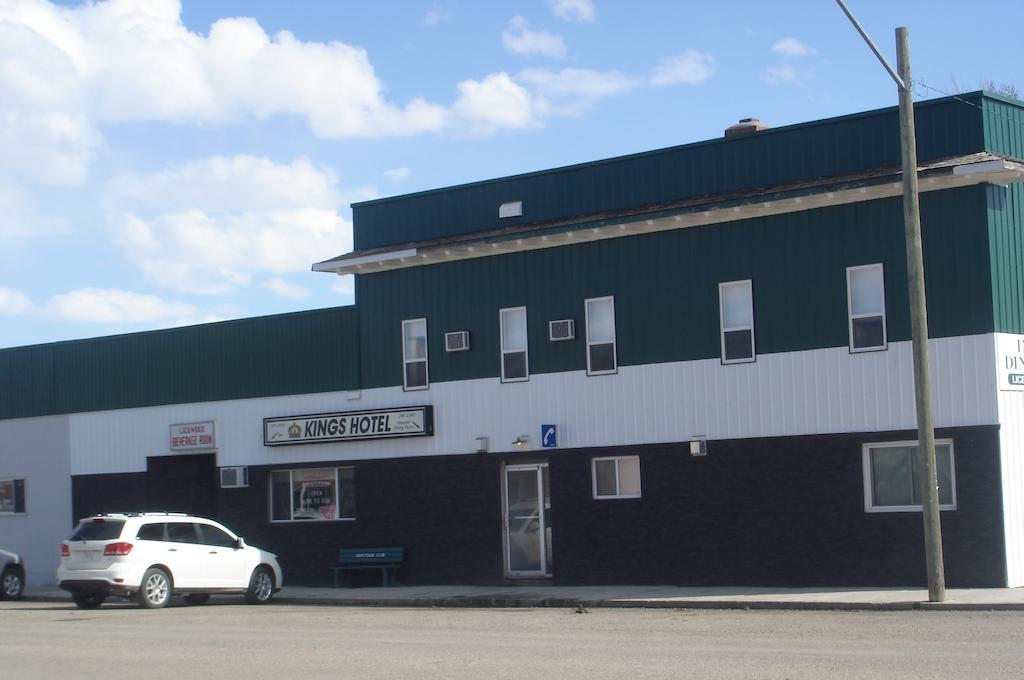 King'S Hotel & Motel By Elevate Rooms Shaunavon Esterno foto