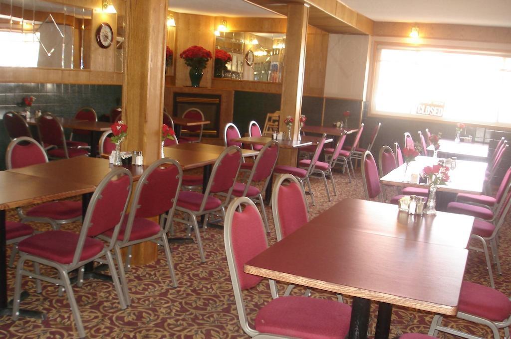 King'S Hotel & Motel By Elevate Rooms Shaunavon Esterno foto