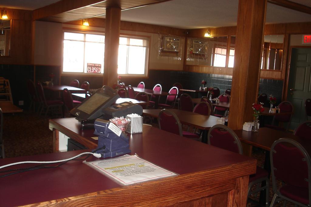 King'S Hotel & Motel By Elevate Rooms Shaunavon Esterno foto