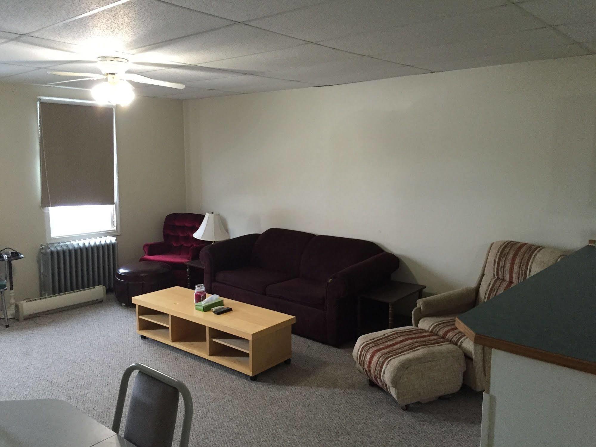 King'S Hotel & Motel By Elevate Rooms Shaunavon Esterno foto